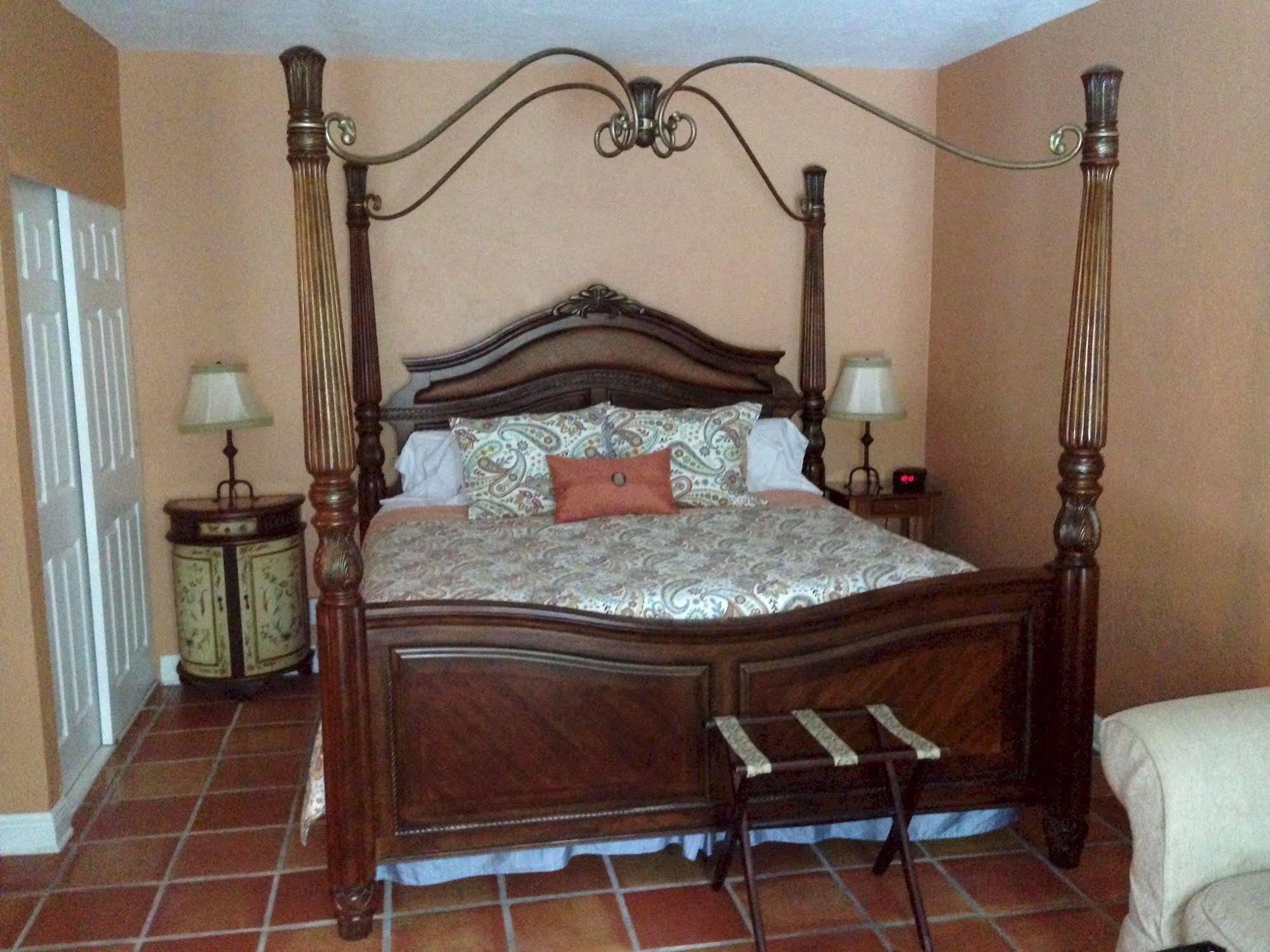 Mango Inn Bed And Breakfast レイク・ワース エクステリア 写真